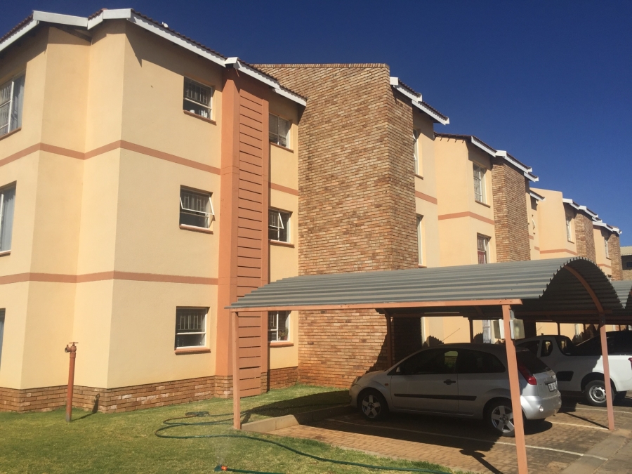 1 Bedroom Property for Sale in Kannoniers Park North West